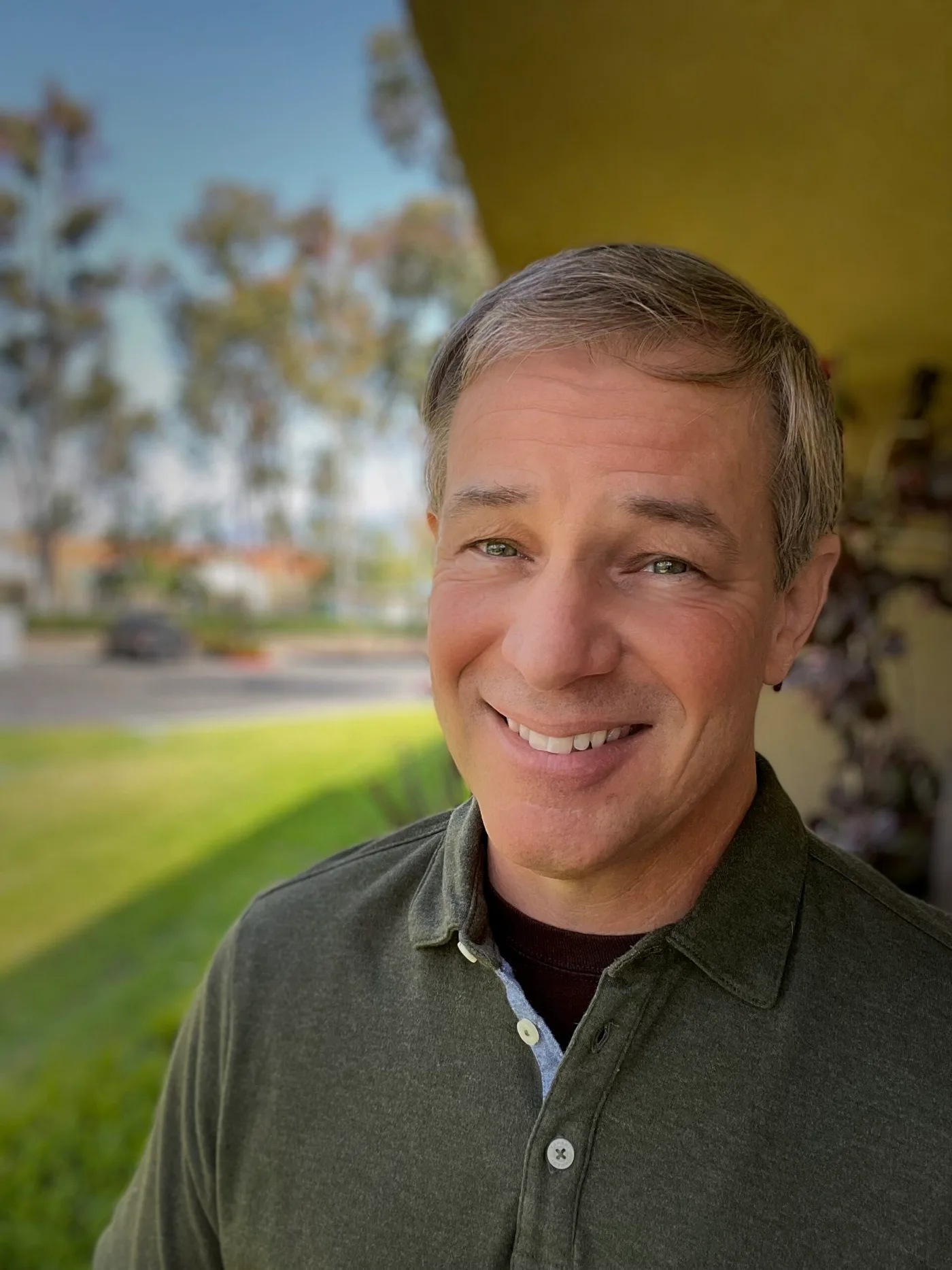 David, the mobile notary behind The Gentleman Notary, photographed in Orange County, California